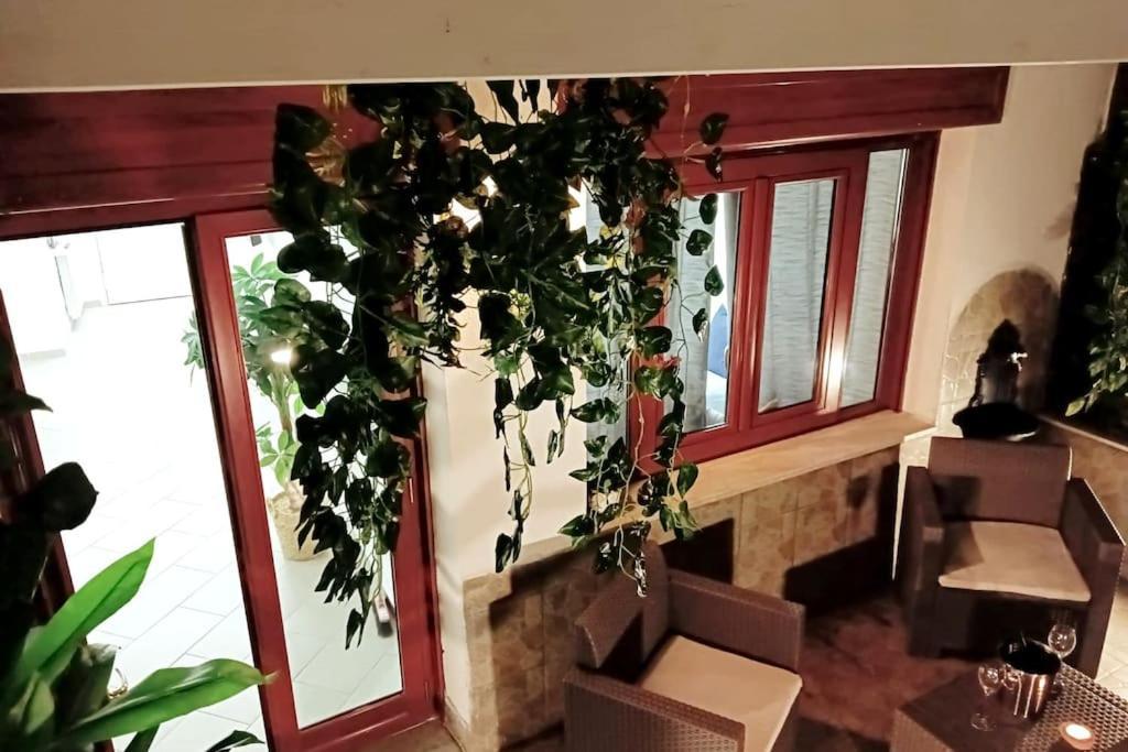 Borgo Loreto Napoli Exterior foto
